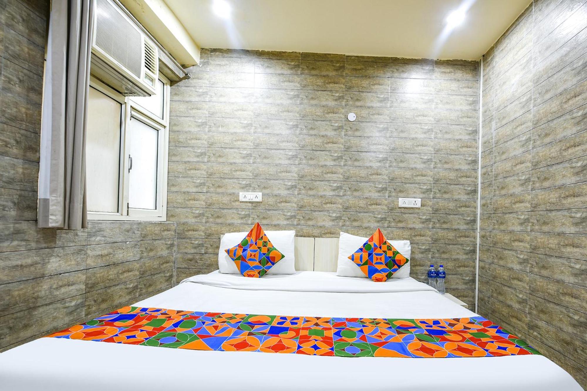 Fabhotel Model Town 新德里 外观 照片